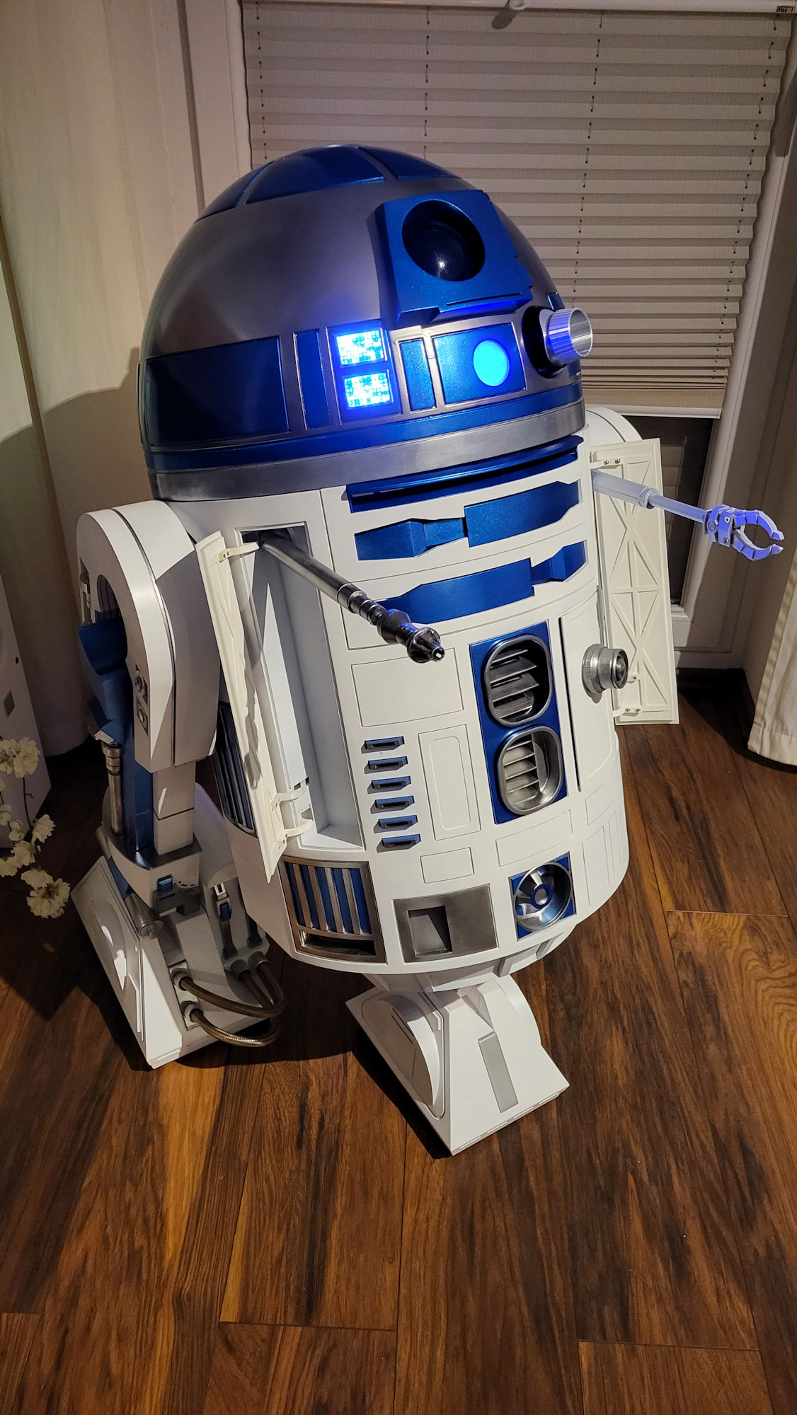 R2D2 Homepage2024